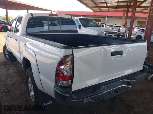 2015 Toyota Tacoma with VIN 3TMMU4FN0FM084956, listed as a IAAI auction lot 42184249 with 116,576 mi miles and . Bid and sale history available at DreamBid. Image 3.