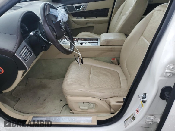 2010 Jaguar XF Premium Luxury with VIN SAJWA0GBXALR50432, listed as a Copart auction lot 50884825 with 62,493 mi miles and Salvage title. Bid and sale history available at DreamBid. Image 7.