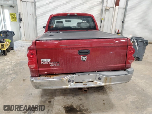 2008 Dodge Dakota SXT z VIN 1D7HW38K38S543504, wystawiony jako Copart lot #43649515 z przebiegiem 181 394 mil mil oraz Nie do naprawy • Non repairable. Historia ofert i sprzedaży dostępna na DreamBid. Obrazek 6.