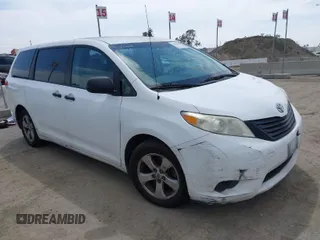 2011 Toyota Sienna with VIN 5TDZK3DCXBS011806, listed as a IAAI auction lot 41999946 with 219,907 mi miles. Bid and sale history available at carsss.com. Image 1.
