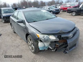 2014 Toyota Camry L with VIN 4T1BF1FK7EU460516, listed as a IAAI auction lot 41908434 with 174,987 mi miles. Bid and sale history available at carsss.com. Image 1.
