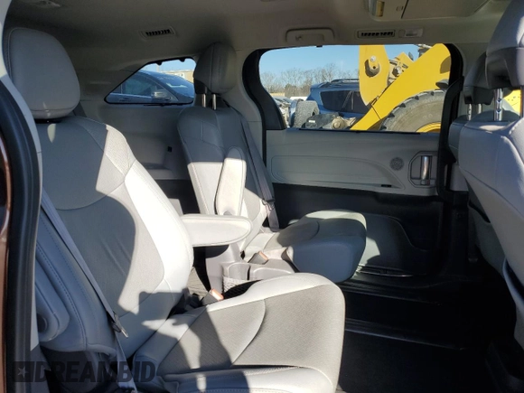 2021 Toyota Sienna Limited with VIN 5TDZSKFC2MS029694, listed as a Copart auction lot 86197064 with 27,881 mi miles and Salvage Title. Bid and sale history available at DreamBid. Image 11.