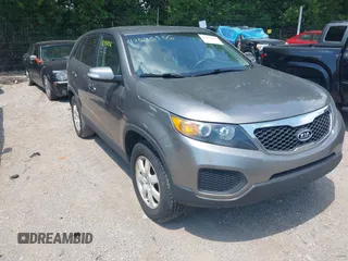2013 Kia Sorento LX with VIN 5XYKT3A17DG405636, listed as a IAAI auction lot 42595956 with 192,632 mi miles and . Bid and sale history available at DreamBid. Image 1.
