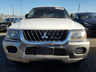 2002 Mitsubishi Montero Sport XLS with VIN JA4MT31R02J035331, listed as a Copart auction lot 42690835 with 0 mi miles and Salvage Title. Bid and sale history available at carsss.com. Image 5.