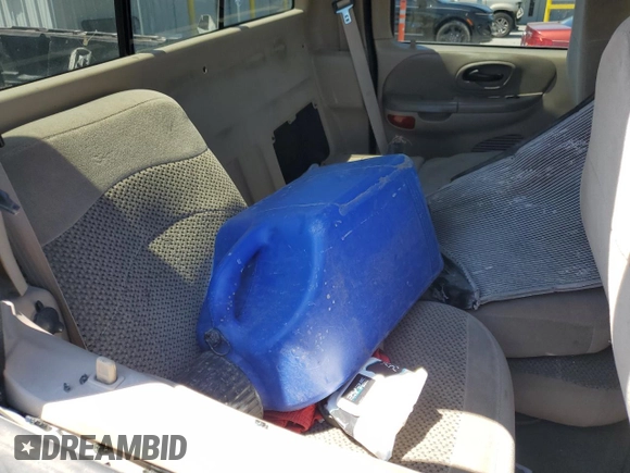 2001 Ford F-150 XLT with VIN 1FTRW08L31KE43205, listed as a Copart auction lot 56141495 with Not provided miles and Non repairable. Bid and sale history available at DreamBid. Image 10.