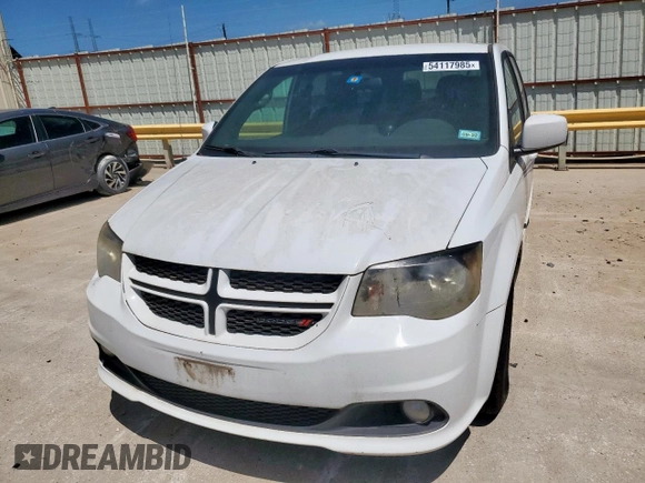 2014 Dodge Grand Caravan R/T with VIN 2C4RDGEG0ER357492, listed as a Copart auction lot 54117985 with 125,107 mi miles and Clean Title. Bid and sale history available at DreamBid. Image 5.