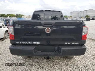 2017 Nissan Titan XD SV with VIN 1N6BA1F4XHN565096, listed as a Copart auction lot 78181084 with 166,176 mi miles and Clean Title. Bid and sale history available at carsss.com. Image 6.