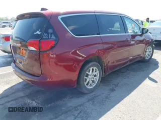 2017 Chrysler Pacifica Touring with VIN 2C4RC1DG5HR521809, listed as a IAAI auction lot 41932187 with Not provided miles and . Bid and sale history available at DreamBid. Image 4.