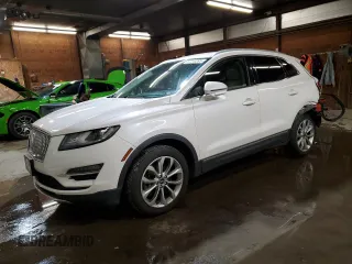 2019 Lincoln MKC Select z VIN 5LMCJ2D9XKUL26052, wystawiony jako Copart lot #54118395 z przebiegiem 66 335 mil mil oraz Szkoda całkowita • Salvage title. Historia ofert i sprzedaży dostępna na DreamBid. Obrazek 1.