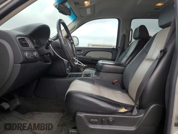 2007 Chevrolet Suburban LTZ with VIN 3GNFK16337G241477, listed as a Copart auction lot 56318524 with 246,312 mi miles and Clean Title. Bid and sale history available at carsss.com. Image 7.