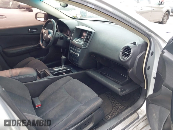 2013 Nissan Maxima S with VIN 1N4AA5AP4DC800322, listed as a IAAI auction lot 42082278 with 192,020 mi miles and . Bid and sale history available at DreamBid. Image 5.