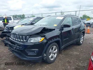 2017 Jeep Compass Latitude with VIN 3C4NJCBB3HT653021, listed as a IAAI auction lot 42263281 with 91,076 mi miles and . Bid and sale history available at DreamBid. Image 17.