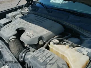 2017 Dodge Challenger SXT Plus z VIN 2C3CDZAG9HH501594, wystawiony jako IAAI lot #41628513 z przebiegiem 151 399 mil mil oraz . Historia ofert i sprzedaży dostępna na DreamBid. Obrazek 18.