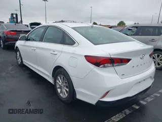 2018 Hyundai Sonata SE z VIN 5NPE24AF8JH693284, wystawiony jako IAAI lot #42184788 z przebiegiem 90 562 mil mil oraz . Historia ofert i sprzedaży dostępna na DreamBid. Obrazek 14.