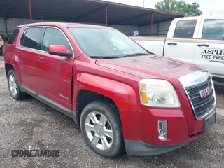 2013 GMC Terrain SLE z VIN 2GKALMEK4D6126182, wystawiony jako IAAI lot #42735587 z przebiegiem 132 079 mil mil oraz . Historia ofert i sprzedaży dostępna na DreamBid. Obrazek 1.