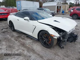 2017 Nissan GT-R Premium z VIN JN1AR5EF9HM820329, wystawiony jako IAAI lot #41129857 z przebiegiem 43 501 mil mil oraz . Historia ofert i sprzedaży dostępna na DreamBid. Obrazek 1.