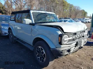 2023 Ford Bronco with VIN 1FMEE5BP0PLB92975, listed as a IAAI auction lot 41668612 with 7,846 mi miles. Bid and sale history available at carsss.com. Image 1.