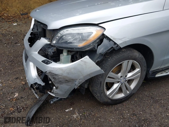 2013 Mercedes-Benz M 350 с VIN 4JGDA5HB3DA172181, выставлен на аукционе IAAI как лот 42357718 с пробегом 136 782 миль миль и . История ставок и продаж доступна на DreamBid. Изображение 6.