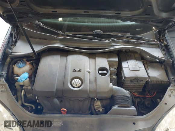 2010 Volkswagen Jetta SE with VIN 3VWRZ7AJ1AM158601, listed as a IAAI auction lot 42272753 with 99,600 mi miles and . Bid and sale history available at DreamBid. Image 10.