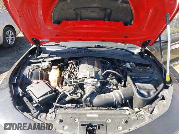 2018 Chevrolet Camaro 2SS z VIN 1G1FG1R77J0170121, wystawiony jako IAAI lot #41757301 z przebiegiem 39 795 mil mil oraz . Historia ofert i sprzedaży dostępna na DreamBid. Obrazek 10.