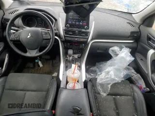 2022 Mitsubishi Eclipse Cross SE z VIN JA4ATWAA6NZ034379, wystawiony jako Copart lot #53788125 z przebiegiem 97 576 mil mil oraz Szkoda całkowita • Salvage title. Historia ofert i sprzedaży dostępna na DreamBid. Obrazek 8.