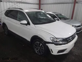 2021 Volkswagen Tiguan S with VIN 3VV1B7AX6MM081755, listed as a IAAI auction lot 41864918 with 40,406 mi miles. Bid and sale history available at carsss.com. Image 1.