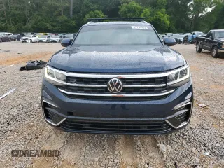 2020 Volkswagen Atlas SE with VIN 1V26E2CA2LC231768, listed as a Copart auction lot 57769365 with 68,185 mi miles and Salvage title. Bid and sale history available at DreamBid. Image 5.
