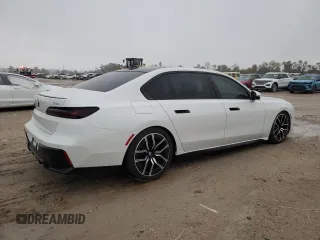 2023 BMW 7 Series 740i with VIN WBA23EH01PCN55188, listed as a Copart auction lot 82417264 with 0 mi miles and Non Repairable. Bid and sale history available at carsss.com. Image 3.