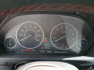 2013 BMW 3 Series 328i xDrive z VIN WBA3B3C56DF542445, wystawiony jako Copart lot #51684005 z przebiegiem 113 141 mil mil oraz Szkoda całkowita • Salvage title. Historia ofert i sprzedaży dostępna na DreamBid. Obrazek 9.