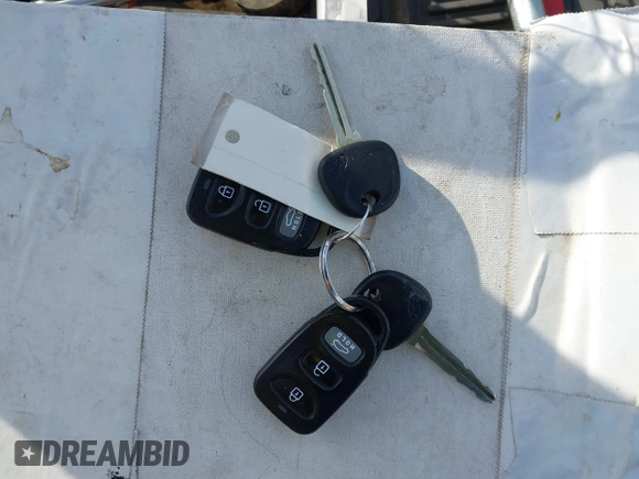 2017 Hyundai Elantra SE z VIN 5NPD74LF8HH187040, wystawiony jako IAAI lot #41350743 z przebiegiem 78 119 mil mil oraz . Historia ofert i sprzedaży dostępna na DreamBid. Obrazek 11.