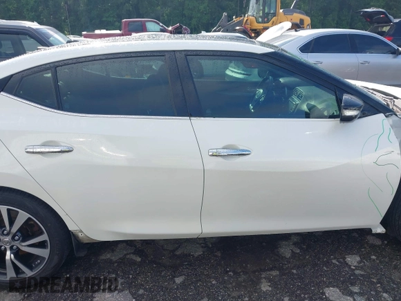 2017 Nissan Maxima Platinum with VIN 1N4AA6AP1HC403792, listed as a IAAI auction lot 42436500 with 174,069 mi miles and . Bid and sale history available at DreamBid. Image 14.