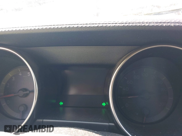 2017 Ford Mustang Shelby GT350 z VIN 1FA6P8JZ1H5524070, wystawiony jako IAAI lot #42131160 z przebiegiem Nie podano mil oraz . Historia ofert i sprzedaży dostępna na DreamBid. Obrazek 16.