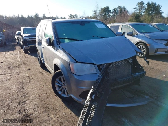 2019 Dodge Grand Caravan SXT with VIN 2C4RDGCGXKR761883, listed as a IAAI auction lot 41822704 with 51,508 mi miles. Bid and sale history available at carsss.com. Image 1.