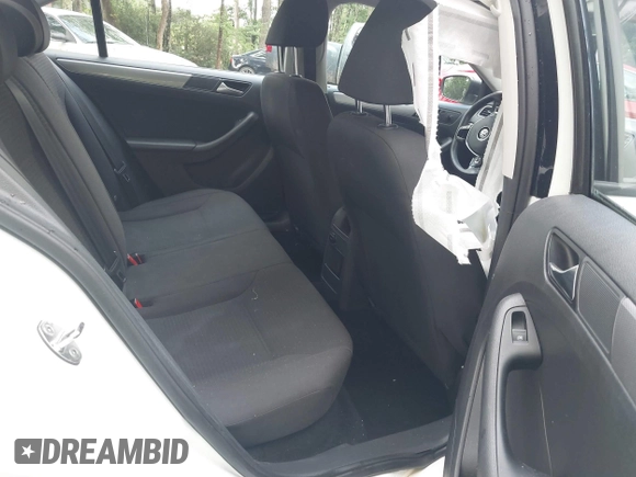 2015 Volkswagen Jetta SE with VIN 3VWD17AJ7FM292814, listed as a IAAI auction lot 42636431 with 105,416 mi miles and . Bid and sale history available at DreamBid. Image 8.