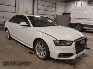 2014 Audi A4 Premium with VIN WAUBFAFL4EN000461, listed as a IAAI auction lot 41918972 with 137,242 mi miles. Bid and sale history available at carsss.com. Image 1.