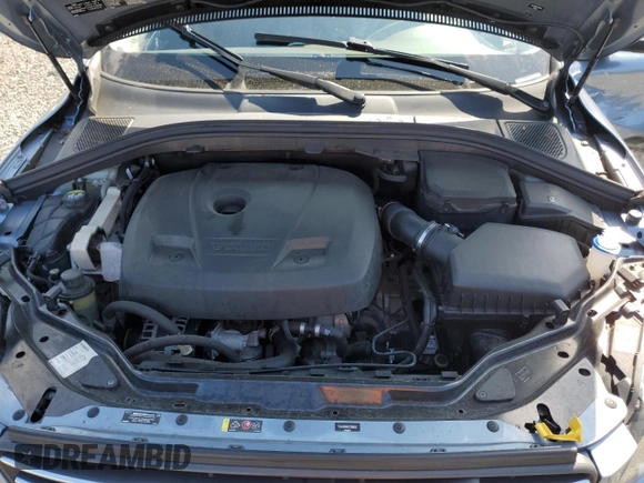 2017 Volvo XC60 Dynamic with VIN YV440MRR8H2168850, listed as a Copart auction lot 61555725 with 71,467 mi miles and Salvage title. Bid and sale history available at DreamBid. Image 12.