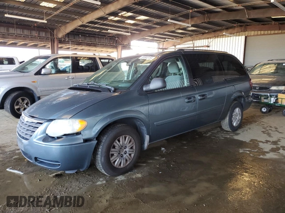 2006 Chrysler Town & Country LWB LX with VIN 2A4GP44R26R881450, listed as a Copart auction lot 85503154 with 192,024 mi miles and Salvage Title. Bid and sale history available at carsss.com. Image 1.