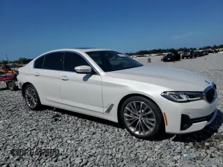 2023 BMW 5 Series 530i z VIN WBA53BH08PCL91059, wystawiony jako Copart lot #54040345 z przebiegiem 7 451 mil mil oraz Szkoda całkowita • Salvage title. Historia ofert i sprzedaży dostępna na DreamBid. Obrazek 4.