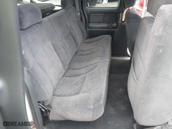 2001 Chevrolet Silverado 1500 LS with VIN 1GCEC19V81Z158505, listed as a IAAI auction lot 41697105 with 166,415 mi miles. Bid and sale history available at carsss.com. Image 8.