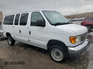 2006 Ford Econoline Passenger XL with VIN 1FBNE31L26DA19530, listed as a Copart auction lot 52019385 with 178,722 mi miles and Salvage Title. Bid and sale history available at carsss.com. Image 4.