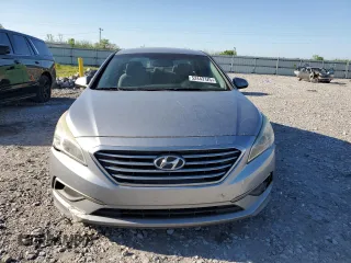 2016 Hyundai Sonata SE with VIN 5NPE24AF1GH303666, listed as a Copart auction lot 52843125 with 154,633 mi miles and Clean Title. Bid and sale history available at carsss.com. Image 5.