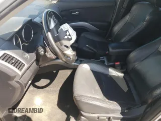 2011 Mitsubishi Outlander XLS z VIN JA4JS4AX4BU012496, wystawiony jako Copart lot #52871125 z przebiegiem 136 561 mil mil oraz Szkoda całkowita • Salvage title. Historia ofert i sprzedaży dostępna na DreamBid. Obrazek 7.