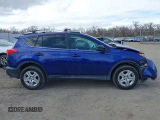 2015 Toyota RAV4 LE z VIN 2T3BFREV2FW277169, wystawiony jako IAAI lot #41781005 z przebiegiem 137 243 mil mil oraz . Historia ofert i sprzedaży dostępna na DreamBid. Obrazek 14.