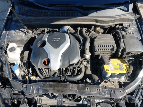 2015 Kia Optima SX Turbo with VIN 5XXGR4A63FG447041, listed as a IAAI auction lot 41812337 with 177,868 mi miles. Bid and sale history available at carsss.com. Image 10.