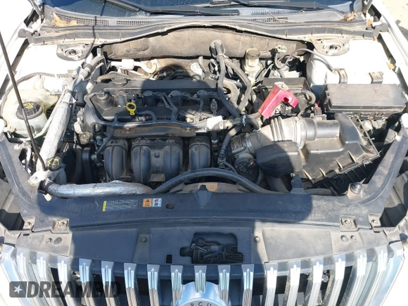 2010 Mercury Milan with VIN 3MEHM0HAXAR660714, listed as a IAAI auction lot 40714520 with 170,729 mi miles and . Bid and sale history available at DreamBid. Image 10.