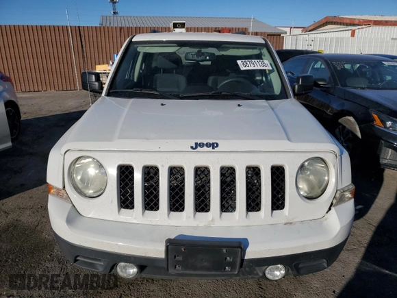 2011 Jeep Patriot Sport z VIN 1J4NT1GB1BD216200, wystawiony jako Copart lot #88791135 z przebiegiem Nie podano mil oraz Czysty tytuł • Clean title. Historia ofert i sprzedaży dostępna na DreamBid. Obrazek 5.