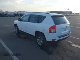 2013 Jeep Compass Sport with VIN 1C4NJCBA1DD272937, listed as a IAAI auction lot 39855648 with 118,136 mi miles. Bid and sale history available at carsss.com. Image 3.