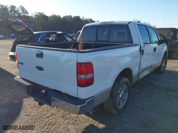 2008 Ford F-150 XLT with VIN 1FTPW12V58FA01049, listed as a IAAI auction lot 41725923 with 354,463 mi miles. Bid and sale history available at carsss.com. Image 4.