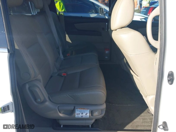 2015 Honda Odyssey Touring Elite with VIN 5FNRL5H90FB001643, listed as a IAAI auction lot 41487890 with NaN miles. Bid and sale history available at carsss.com. Image 8.