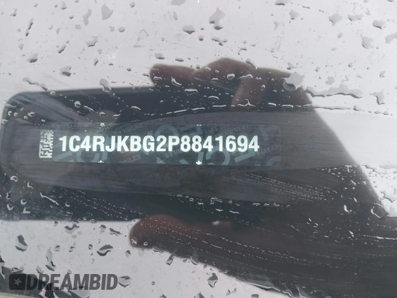 2023 Jeep Grand Cherokee Limited z VIN 1C4RJKBG2P8841694, wystawiony jako IAAI lot #42365314 z przebiegiem 59 987 mil mil oraz . Historia ofert i sprzedaży dostępna na DreamBid. Obrazek 9.
